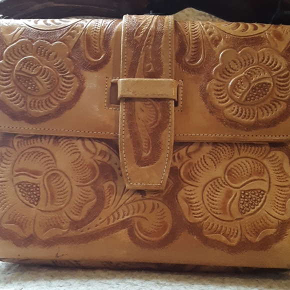 VINTAGE CLUCH HANDBAG - Picture 2 of 8